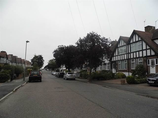 Greenway, Chislehurst. Large detached houses, where the furthest bedroom can be a long way from anywhere a unit can go.